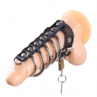 Четыре металлических кольца на кожаном ремешке