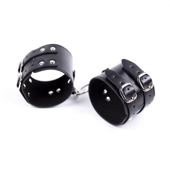 Широкие черные БДСМ поножи с кольцом