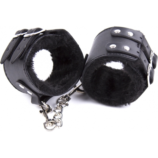 Широкие черные поножи с карабином