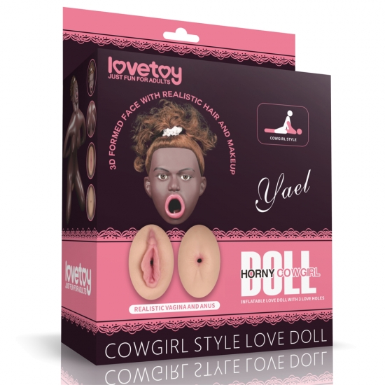 Кукла в позе наездницы с открытым ротиком и большой грудью Yael Cowgirl